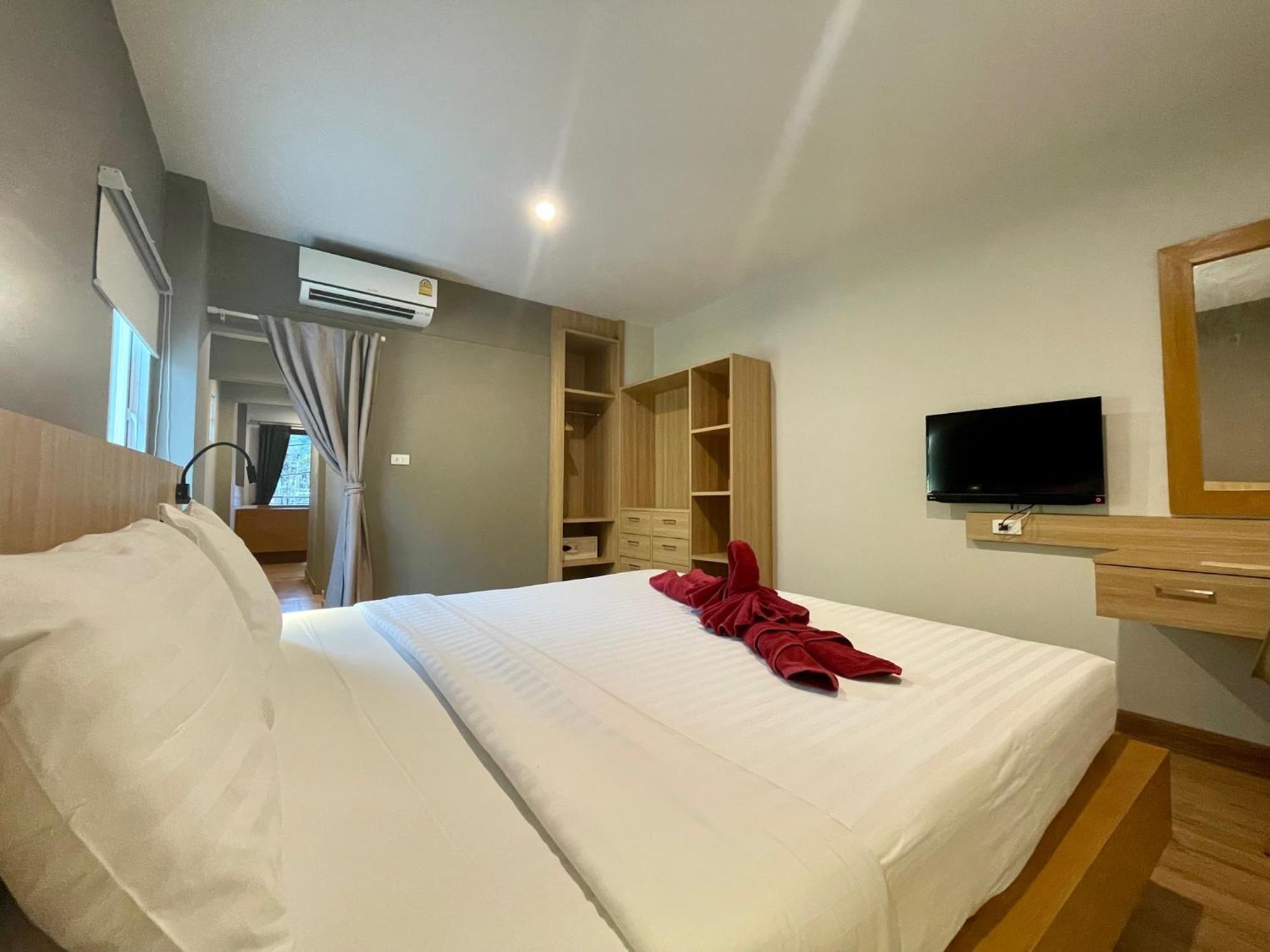 Room Actually Service Apartment Karon Eksteriør billede